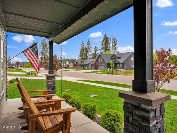 10633 N Crimson Dr, Hayden, ID 83835
