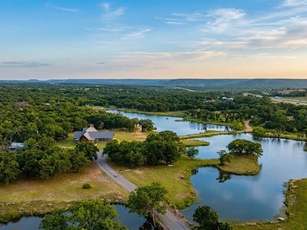 16888 S FM 4, Santo, TX 76472