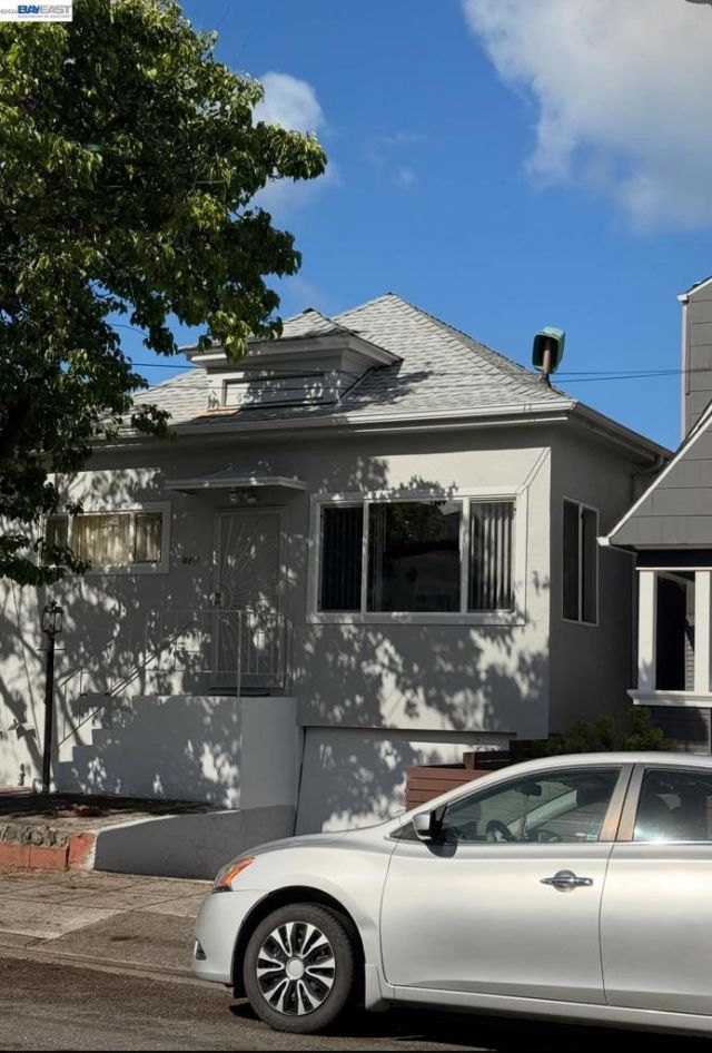 1725 Bay St, Alameda, CA 94501 Main Photo