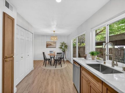 8840 La Riviera Dr #b, Unit B, Sacramento, CA 95826 Photo