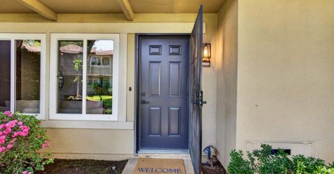 8840 La Riviera Dr #b, Unit B, Sacramento, CA 95826 Photo