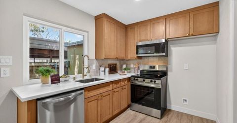 8840 La Riviera Dr #b, Unit B, Sacramento, CA 95826 Photo