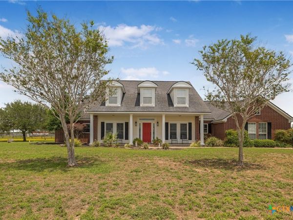 230 Dewberry Lane , Victoria, TX 77904