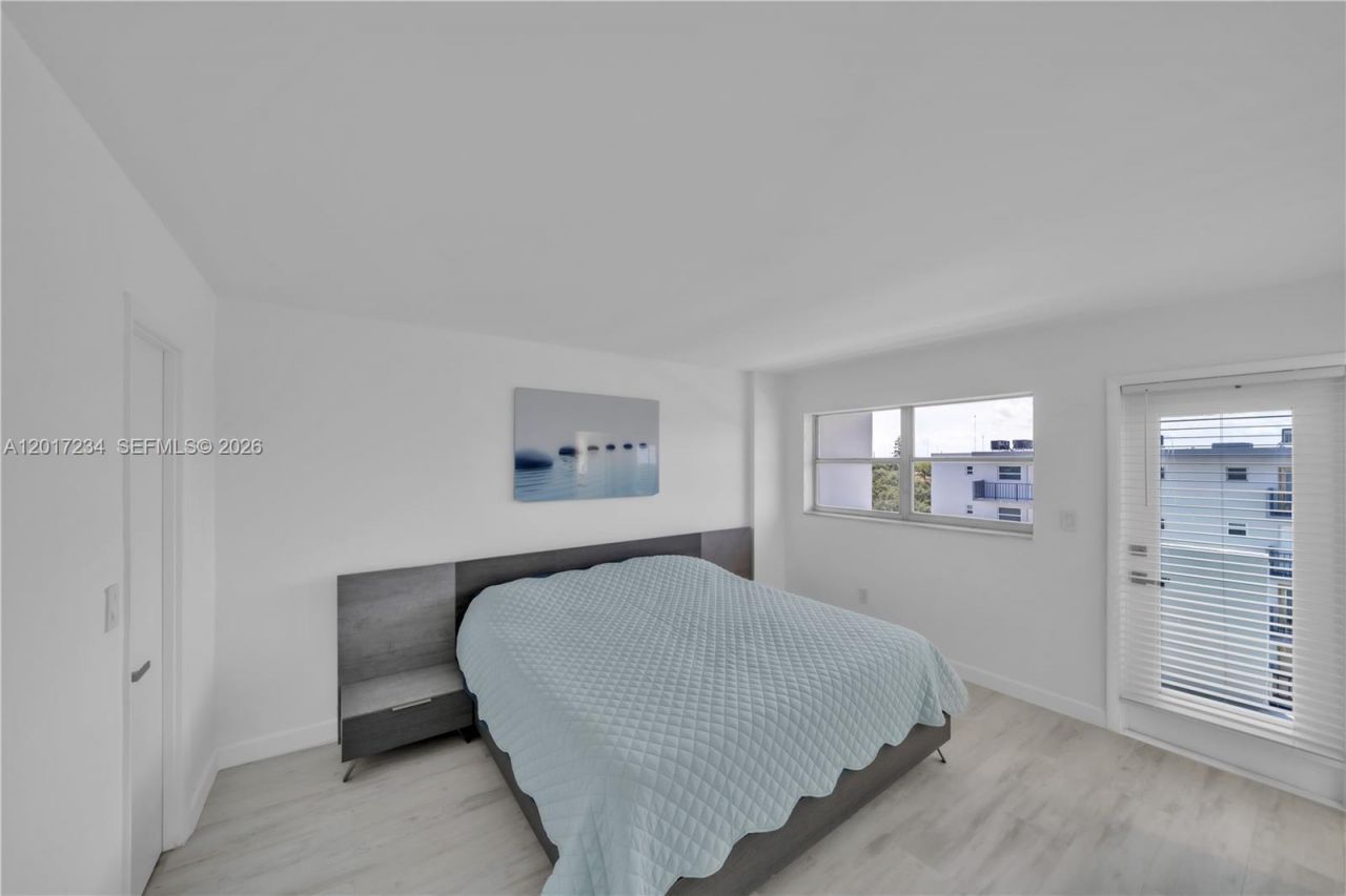 1720 Jefferson St , Unit 511, Hollywood, FL 33020 Photo