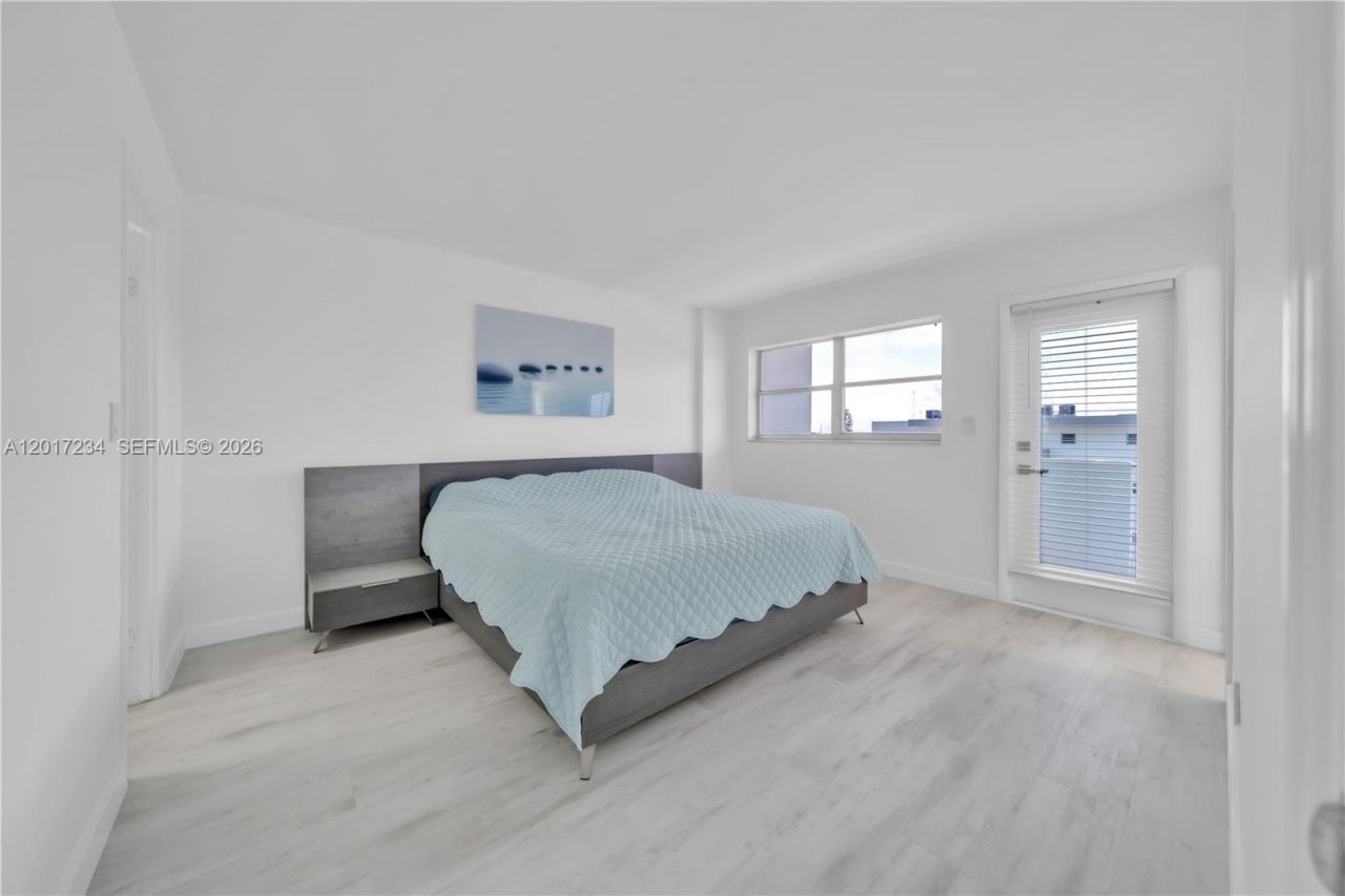 1720 Jefferson St , Unit 511, Hollywood, FL 33020 Photo