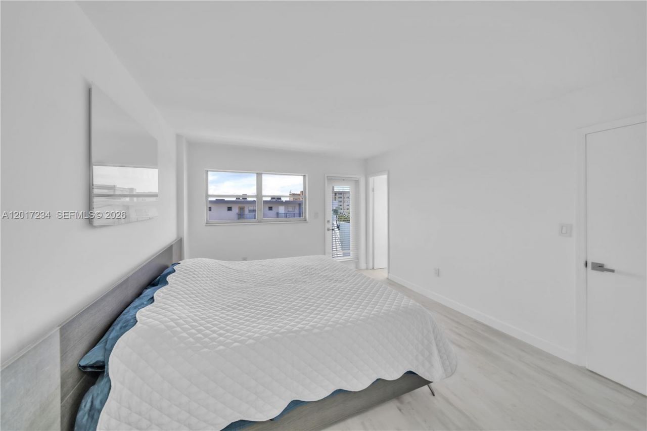 1720 Jefferson St , Unit 511, Hollywood, FL 33020 Photo