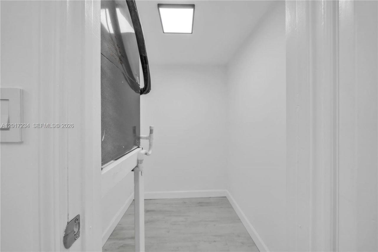 1720 Jefferson St , Unit 511, Hollywood, FL 33020 Photo