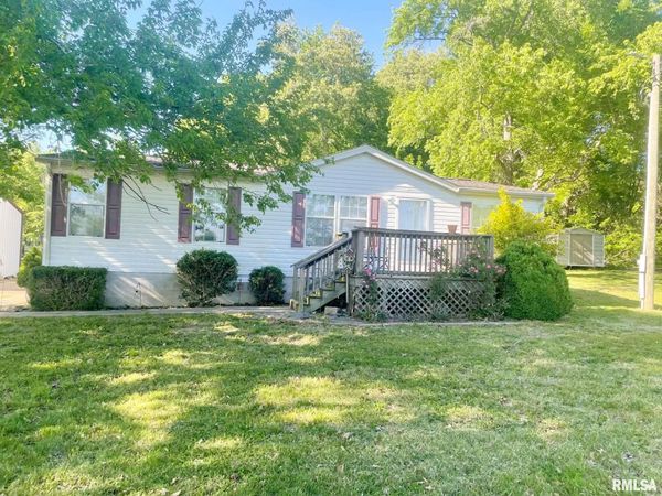 6985 Izaac Walton Road, Benton, IL 62812