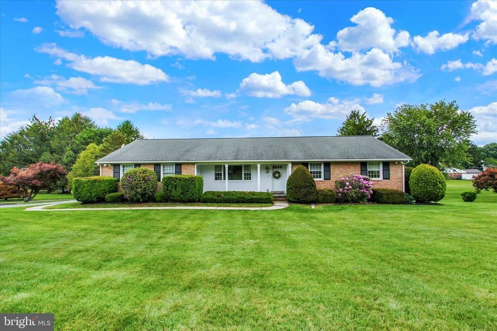 1645 SAINT PAUL STREET, HAMPSTEAD, MD 21074