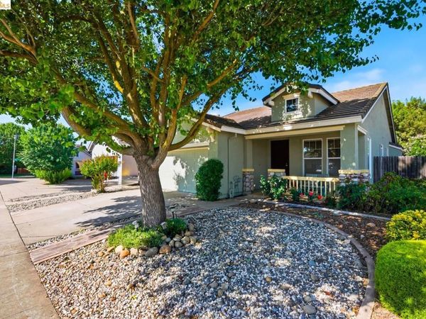 10052 Tittle WAY, Elk Grove, CA 95757