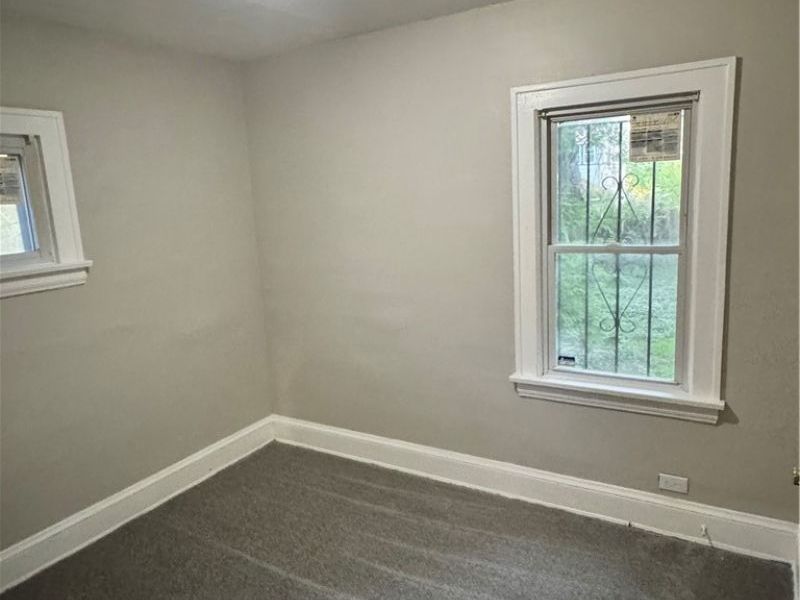 12709 Dove Avenue, Cleveland, OH 44105 Photo 6