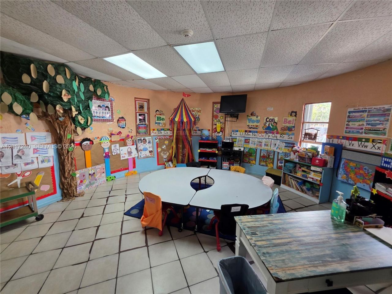 2660 SW 17th St , Miami, FL 33145 Photo