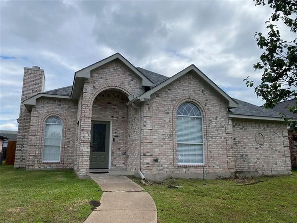 2800 Helen Lane, Mesquite, TX 75181