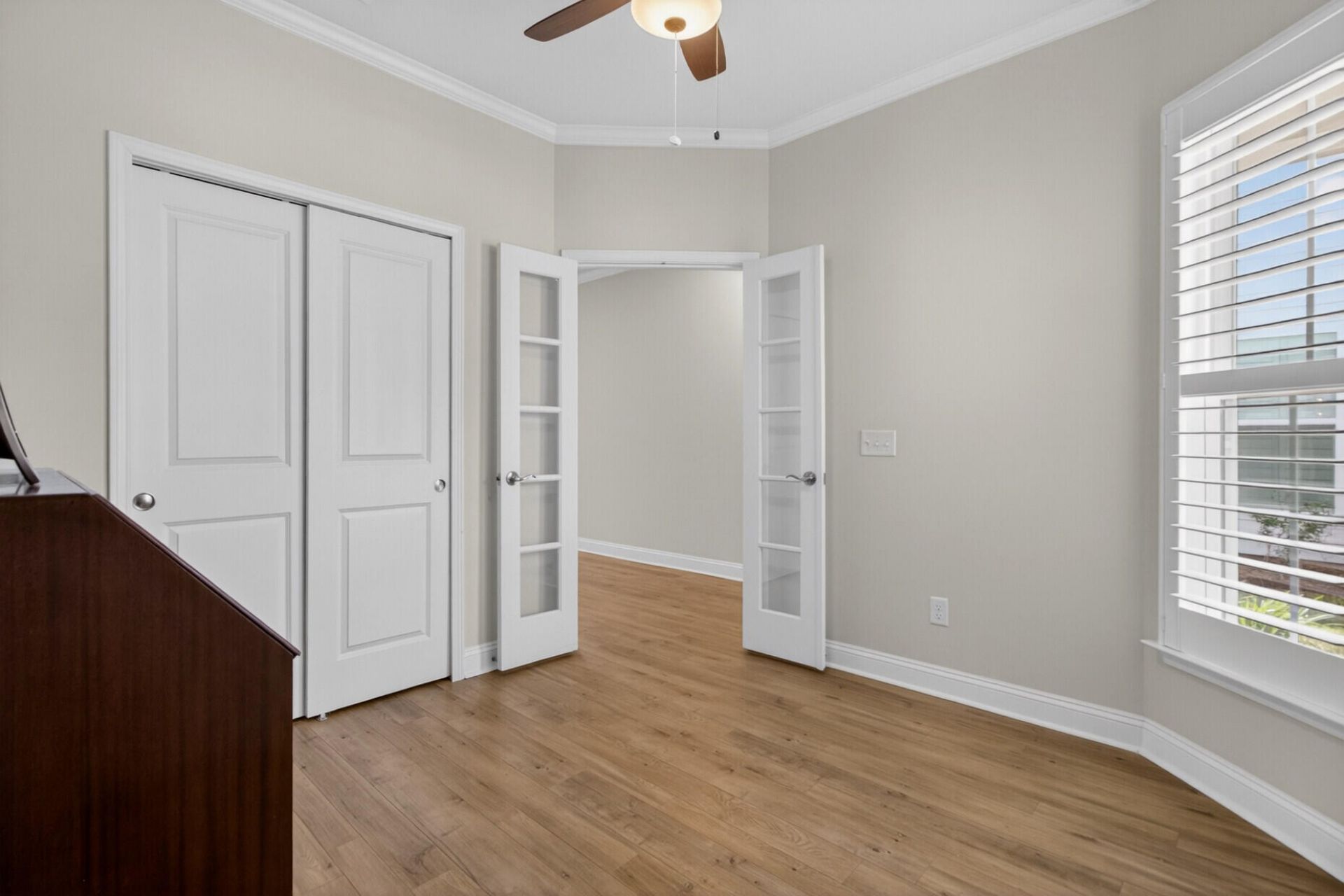 317 Bloomington Way Photo 8