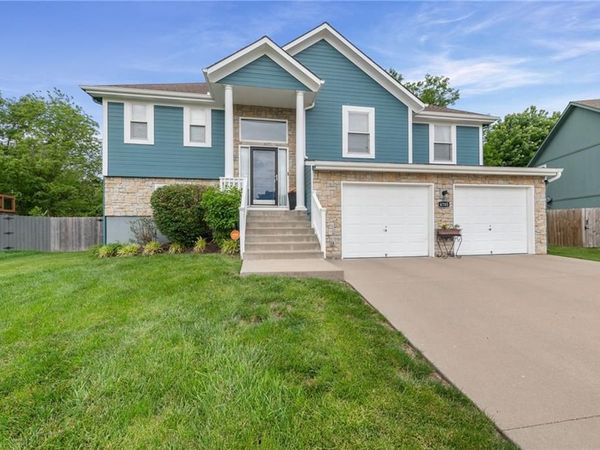 6705 E 138th Terrace, Grandview, MO 64030