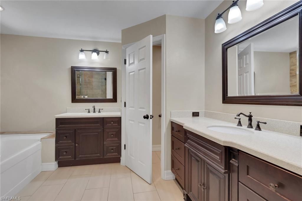 6101 Lancewood Way, Naples, FL 34116 Photo