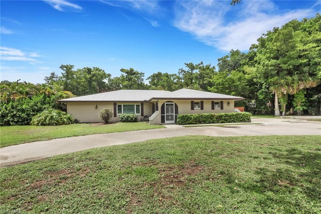 6101 Lancewood Way, Naples, FL 34116 Photo