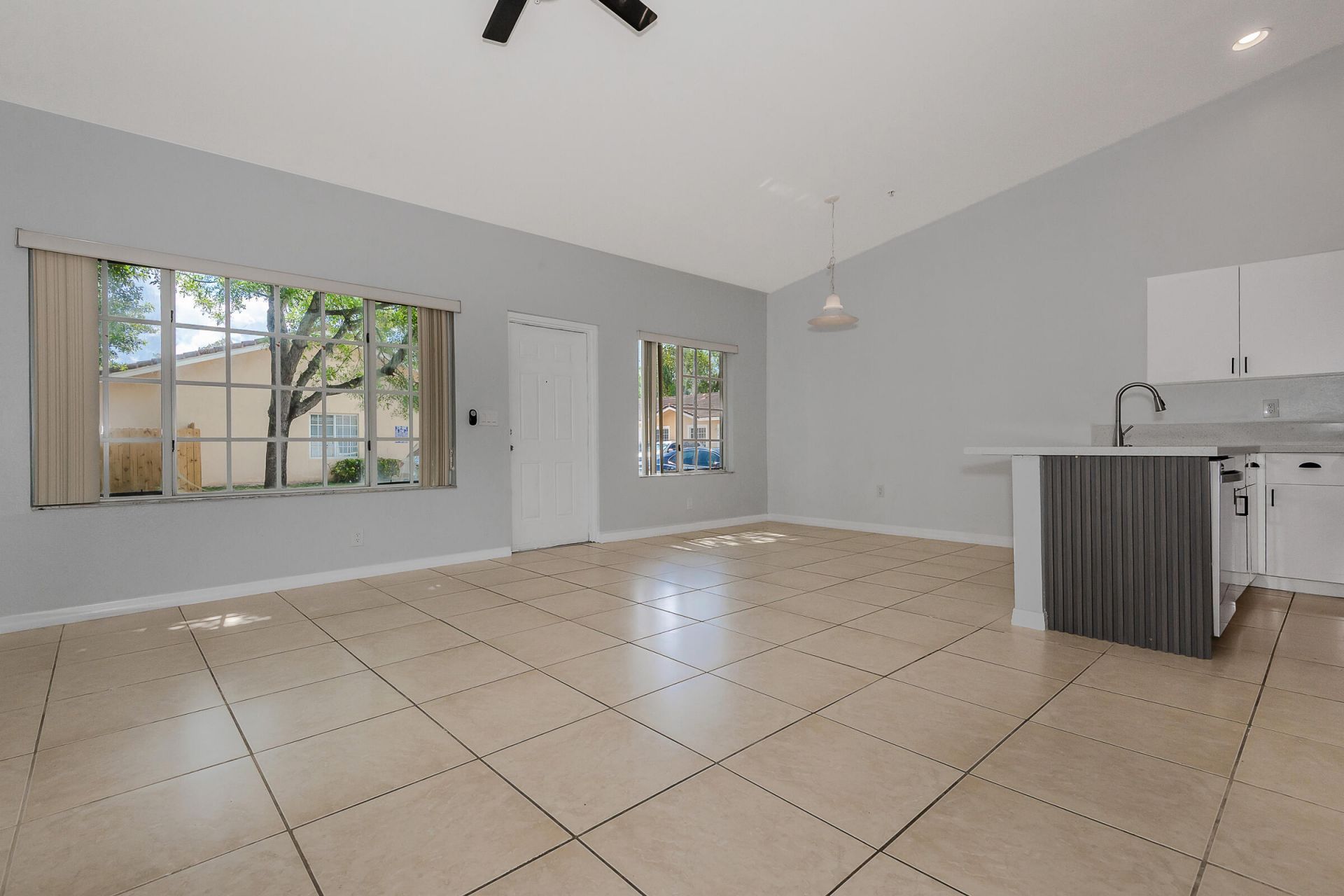 3838 SW 48th Avenue, Unit 3838, Hollywood, FL 33023 Photo