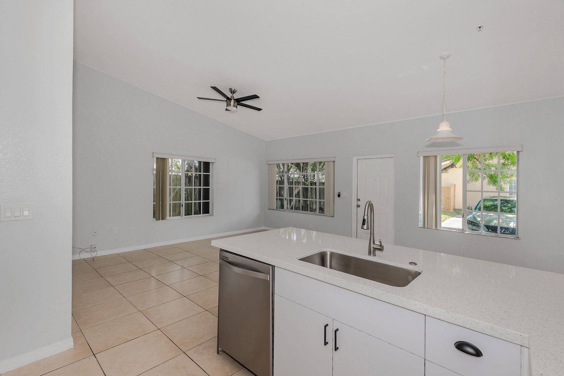 3838 SW 48th Avenue, Unit 3838, Hollywood, FL 33023 Photo