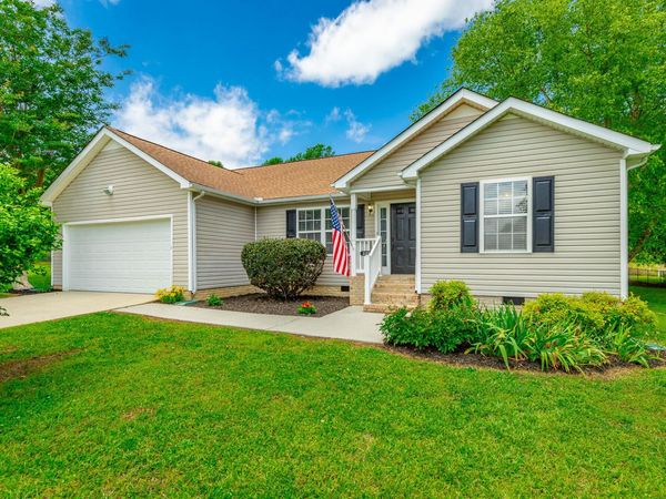 326 Glen Eden Way , La Fayette, GA 30728