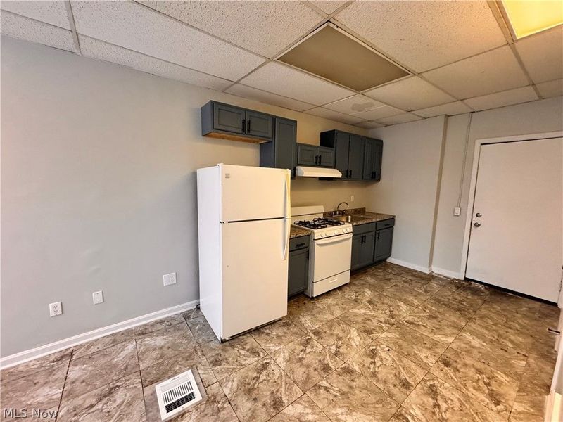 4106 Lee Road, Cleveland, OH 44128 Photo 11