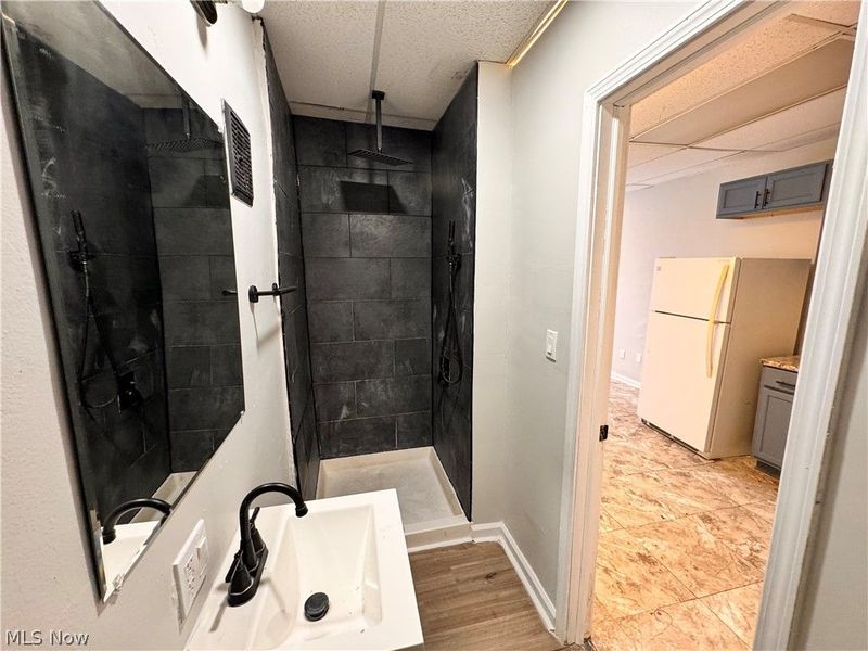 4106 Lee Road, Cleveland, OH 44128 Photo 12