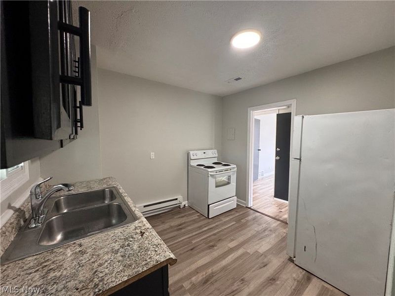 4106 Lee Road, Cleveland, OH 44128 Photo 17
