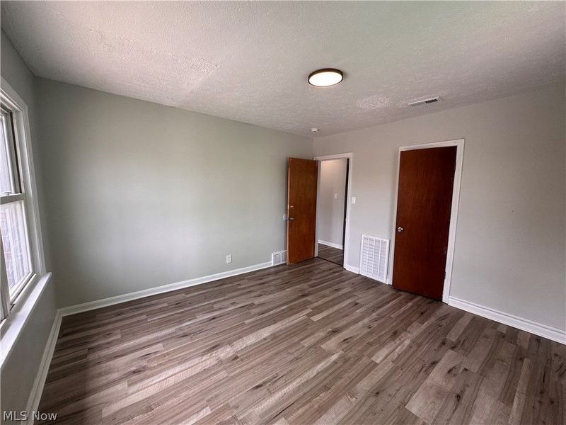 4106 Lee Road, Cleveland, OH 44128 Photo 19