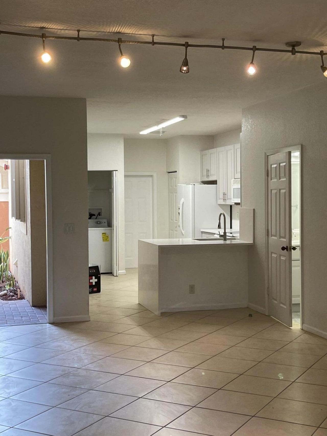 3909 Tree Top Drive, Unit 3909, Weston, FL 33332 Photo