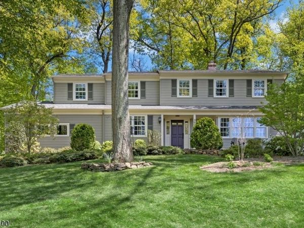 260 Lorraine Dr, Berkeley Heights, NJ 07922