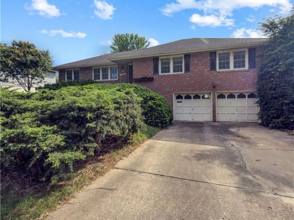 16009 E 37TH Terrace, Independence, MO 64055