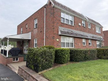 22 WINDSOR ROAD, Unit 2, ERDENHEIM, PA 19038