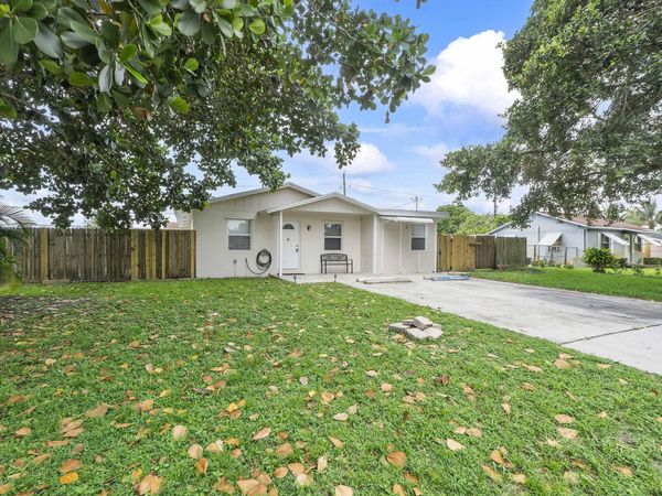 3344 Plaza Place, Lake Worth, FL 33462