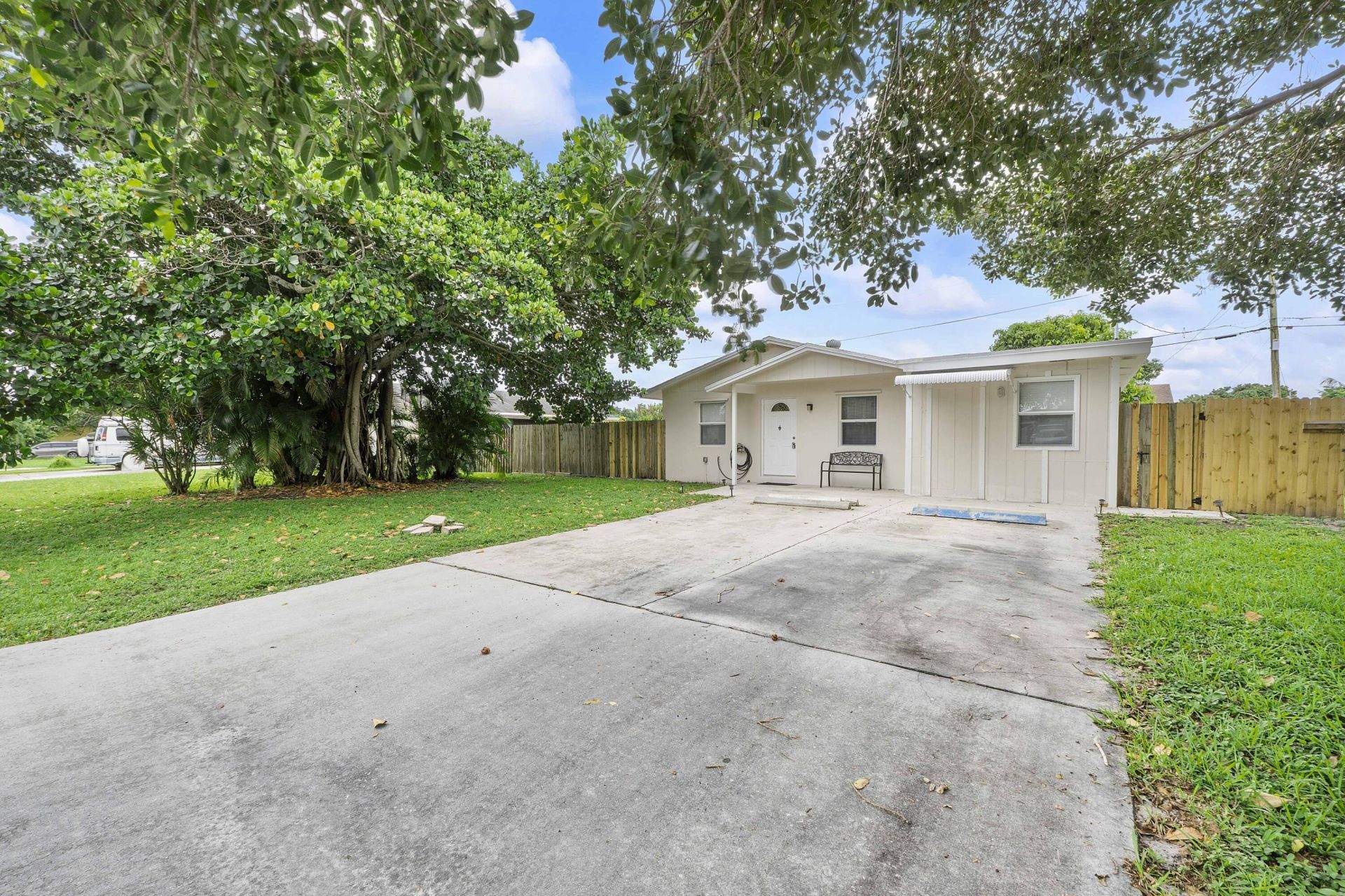 3344 Plaza Place, Lake Worth, FL 33462 Photo