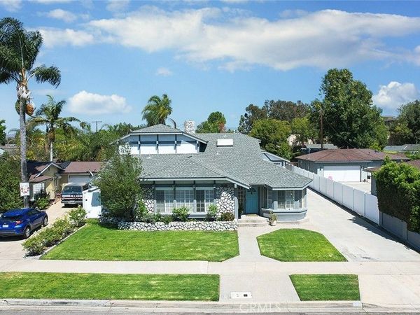 633 N Orange Street, Orange, CA 92867