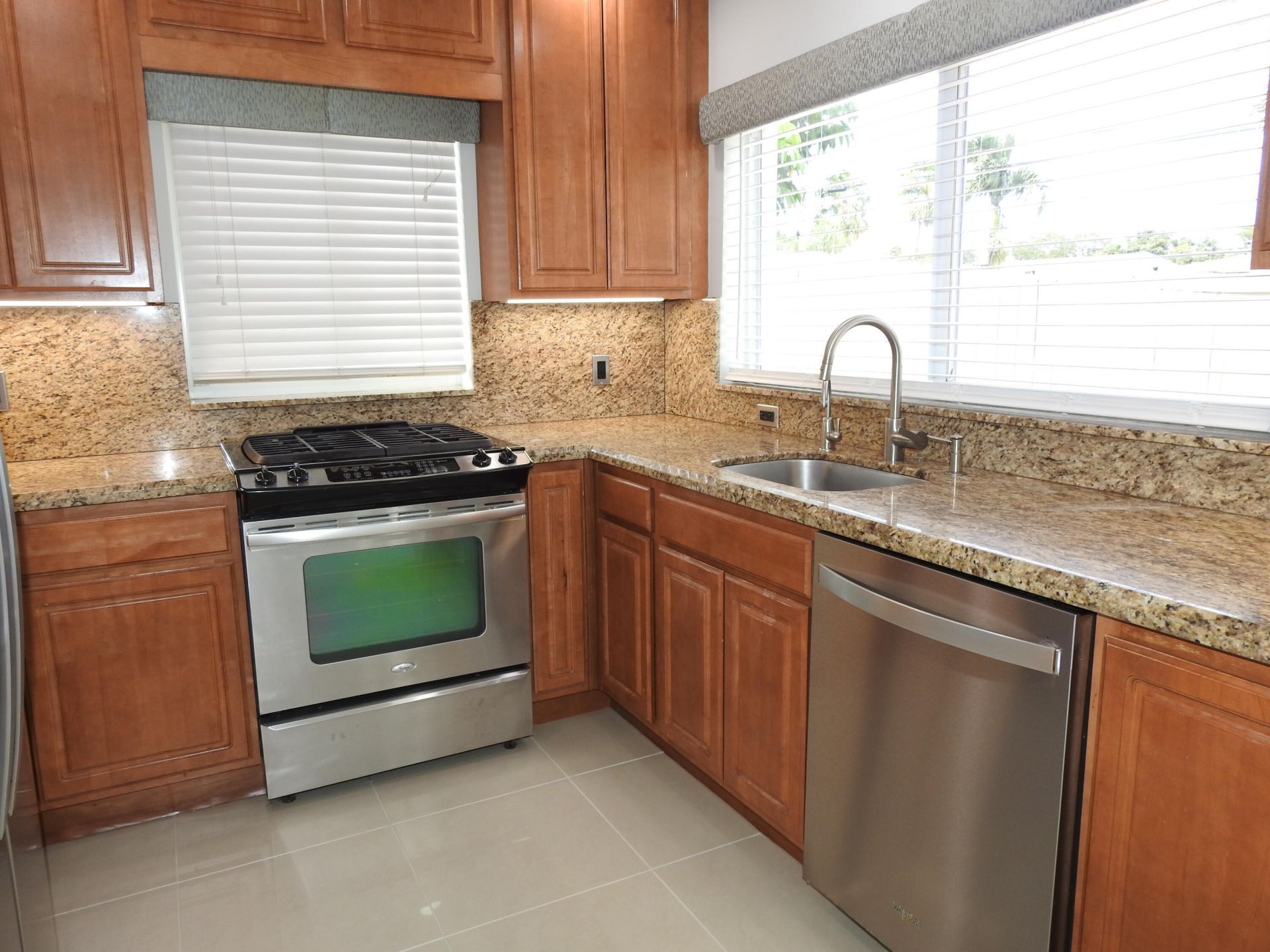 5200 NE 3rd Terrace, Fort Lauderdale, FL 33334 Photo