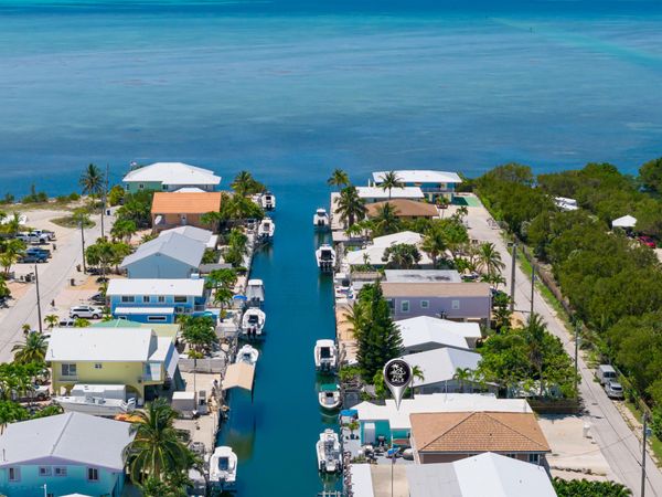 574 & 576 99th Street Ocean, MARATHON, FL 33050
