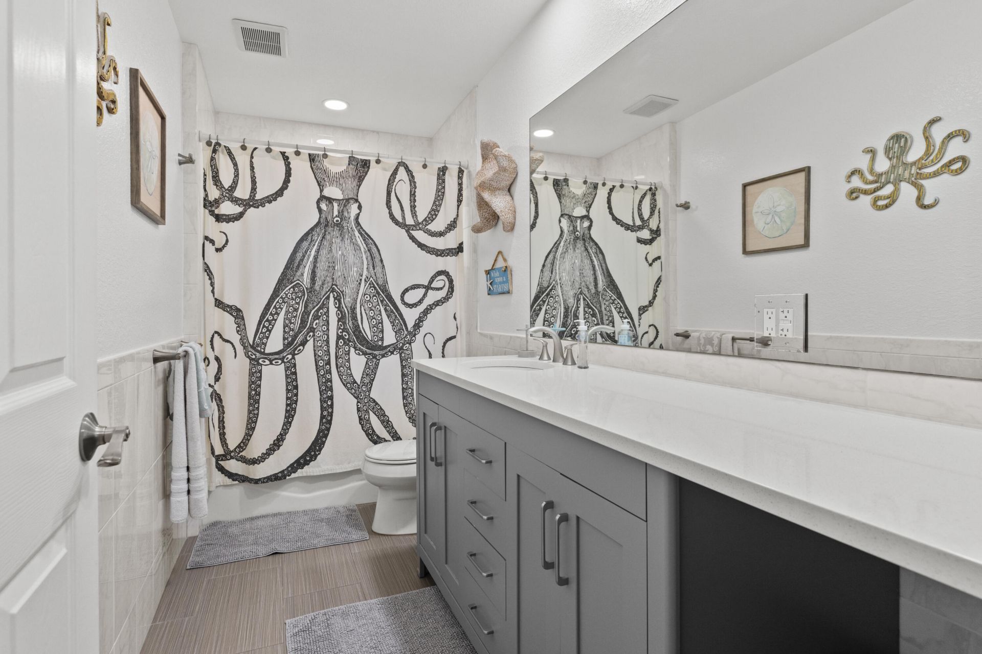 574 & 576 99th Street Ocean, Marathon, FL 33050 Photo