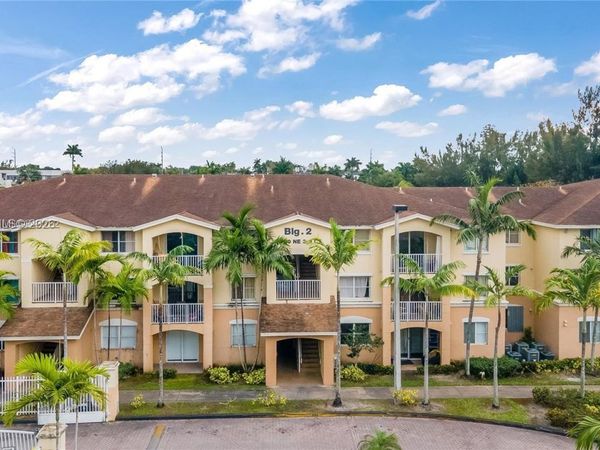 13780 NE 3rd Ct , Unit 207, North Miami, FL 33161