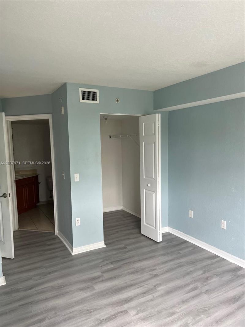 13780 NE 3rd Ct, Unit 207, North Miami, FL 33161 Photo