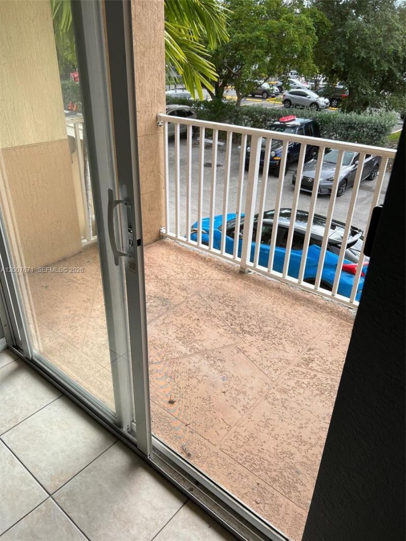 13780 NE 3rd Ct, Unit 207, North Miami, FL 33161 Photo