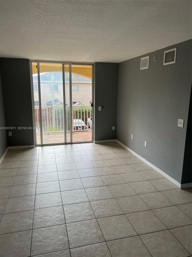 13780 NE 3rd Ct, Unit 207, North Miami, FL 33161 Photo
