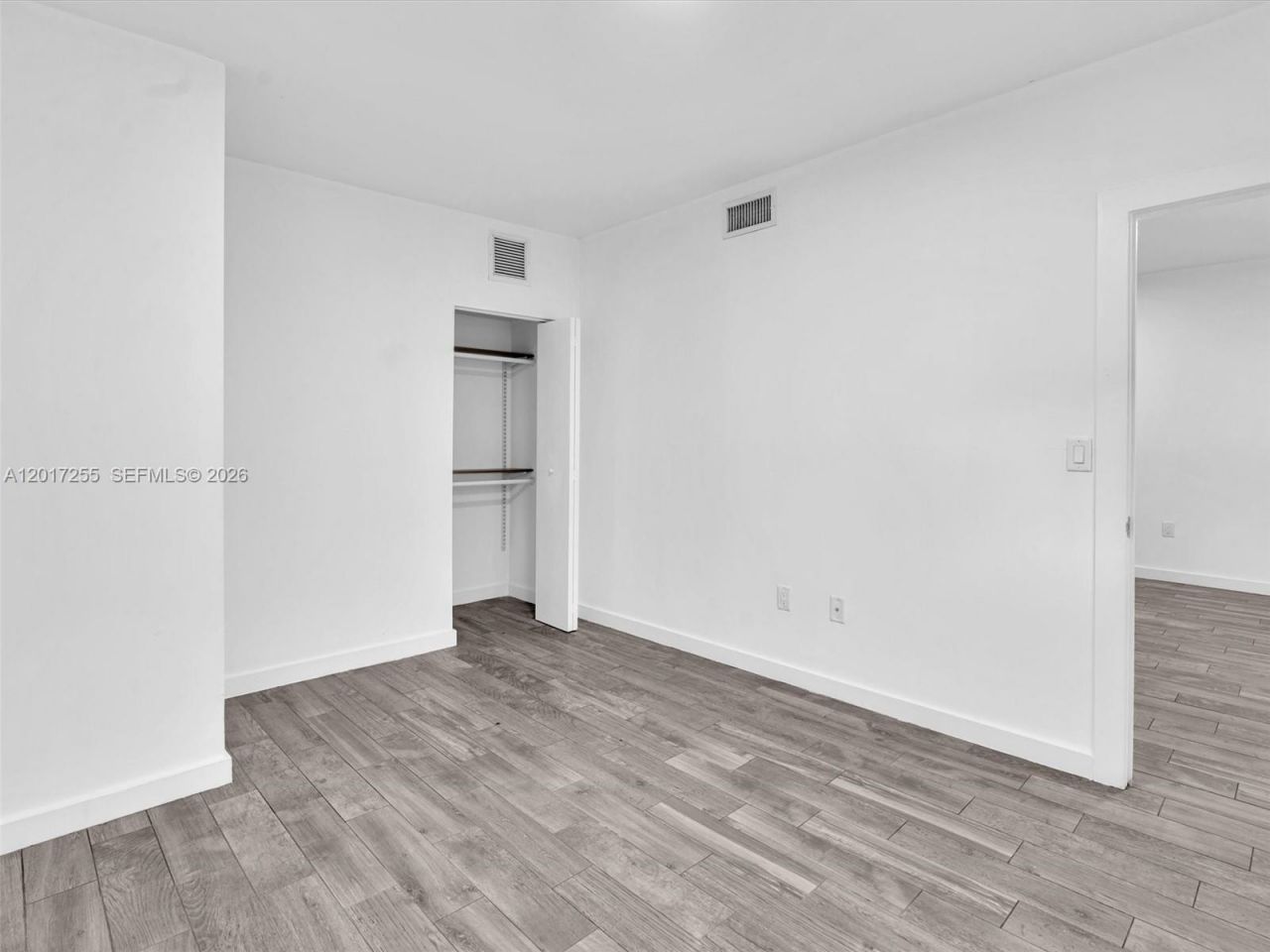 557 Michigan Ave, Unit 114, Miami Beach, FL 33139 Photo
