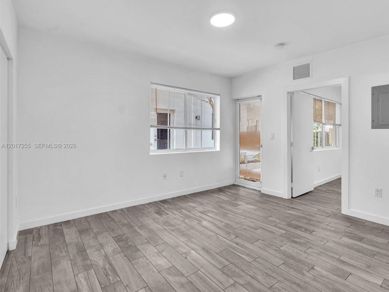 557 Michigan Ave, Unit 114, Miami Beach, FL 33139 Photo