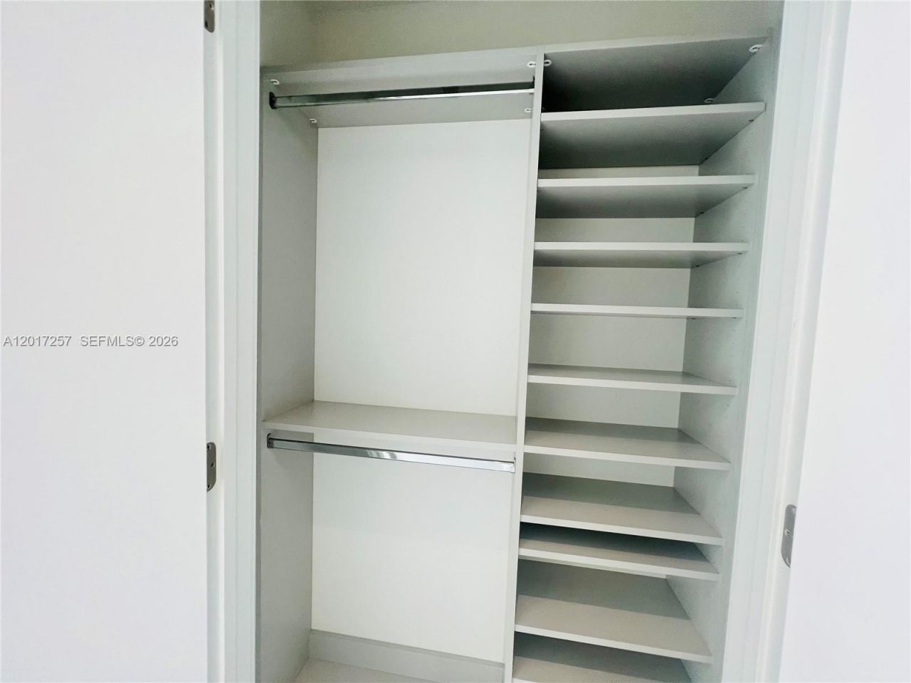 851 NE 1st Av , Unit 2808, Miami, FL 33132 Photo
