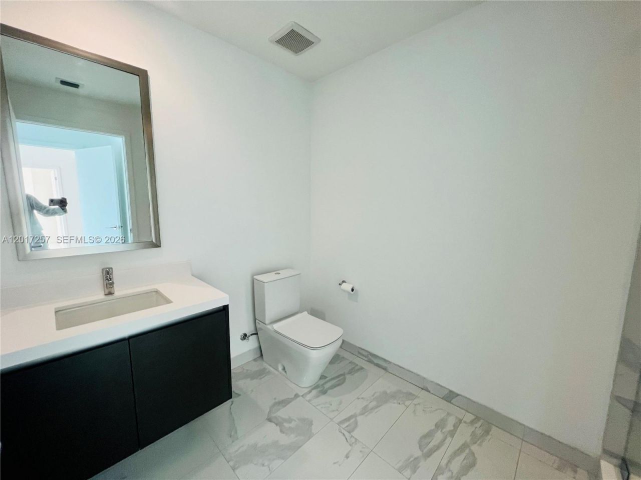 851 NE 1st Av , Unit 2808, Miami, FL 33132 Photo