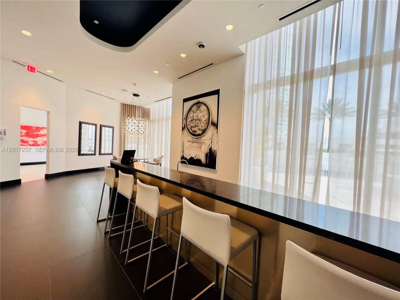 851 NE 1st Av , Unit 2808, Miami, FL 33132 Photo