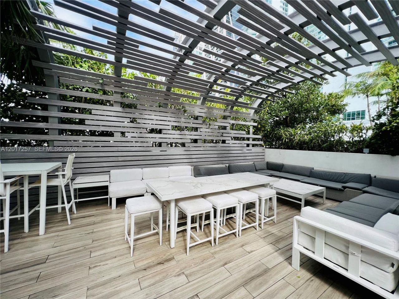 851 NE 1st Av , Unit 2808, Miami, FL 33132 Photo
