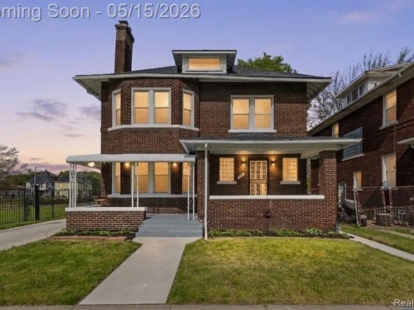 1066 E Grand Boulevard, Detroit, MI 48207