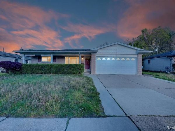 30041 Warner Avenue, Warren, MI 48092